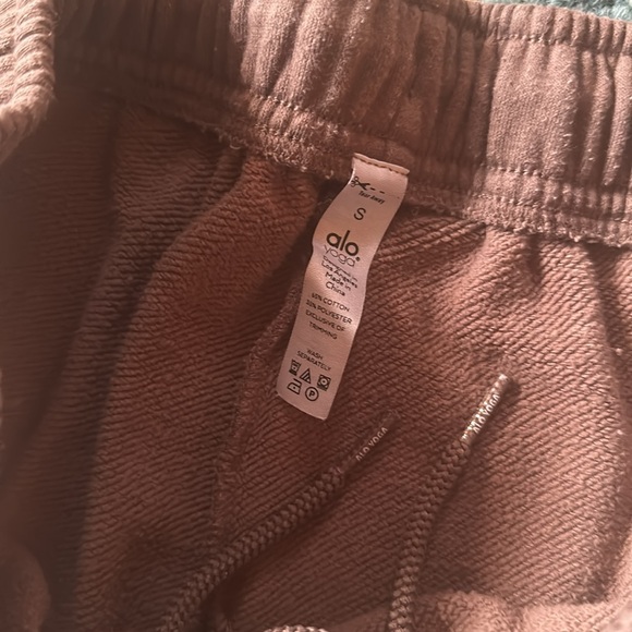 ALO SWEATPANTS COCOA BROWN RARE COLOR UNISEX SMALL - Picture 3 of 5